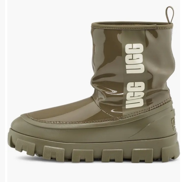 NIB UGG BOOTS!  Style #1144059 - Picture 2 of 7